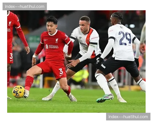 官方消息：斯图加特与日本中场远藤航续约至2028年